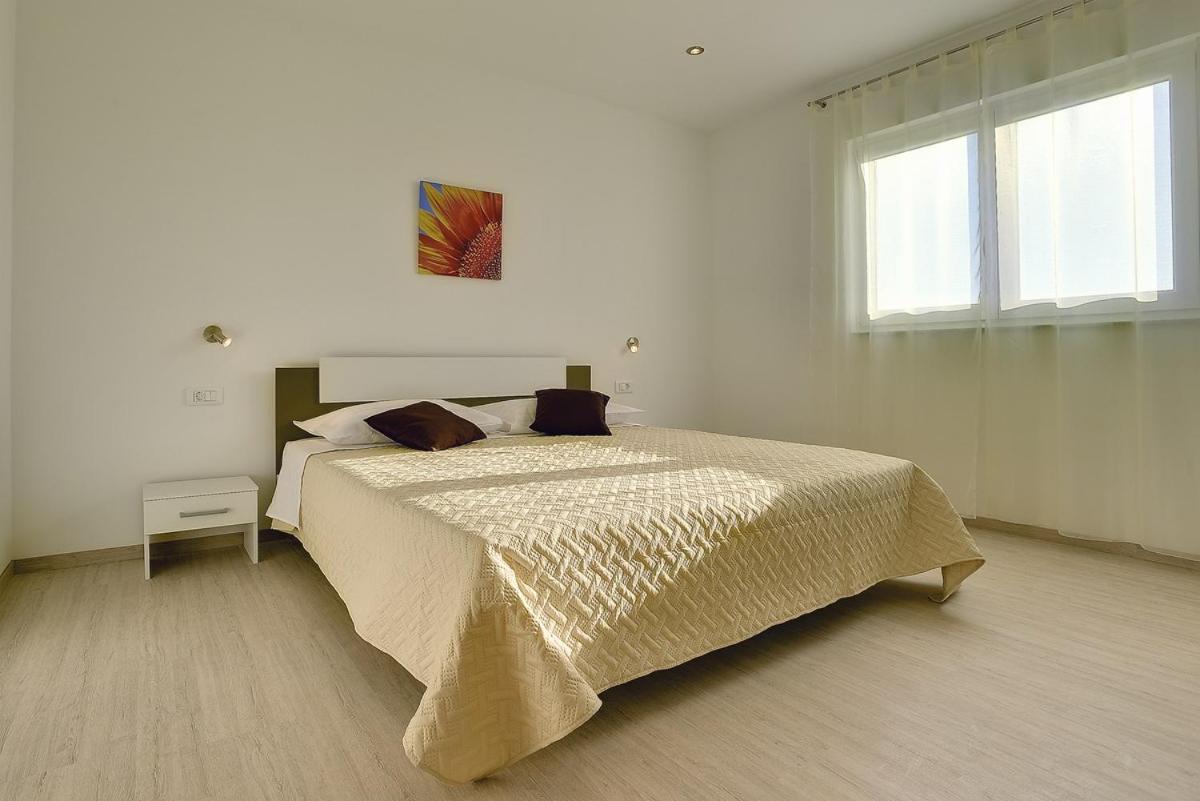 Holiday Home Bellissima Vodnjan Exteriör bild